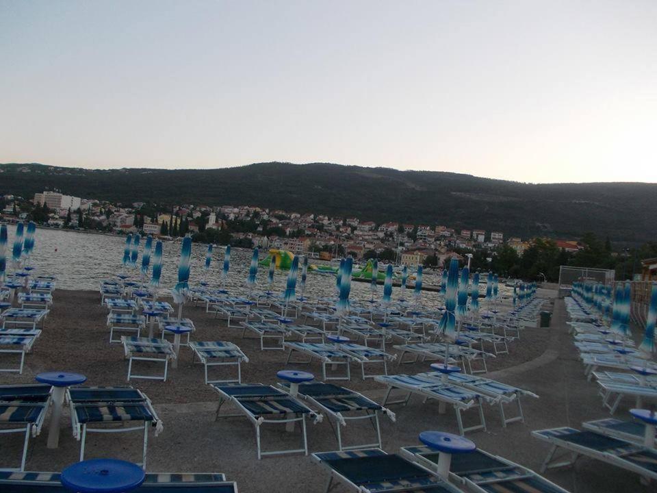 Apartmani Mali Selce Exterior photo