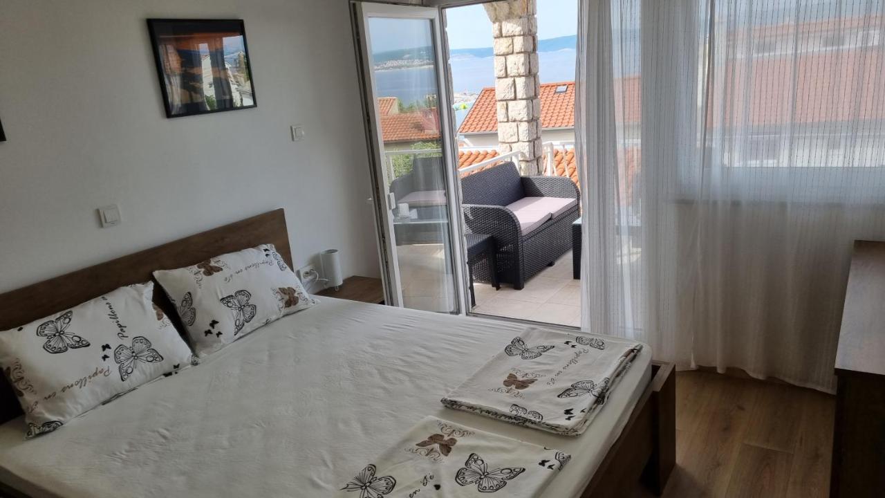 Apartmani Mali Selce Exterior photo